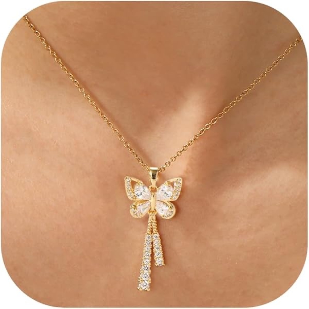 NWT Butterfly Pendant Necklace